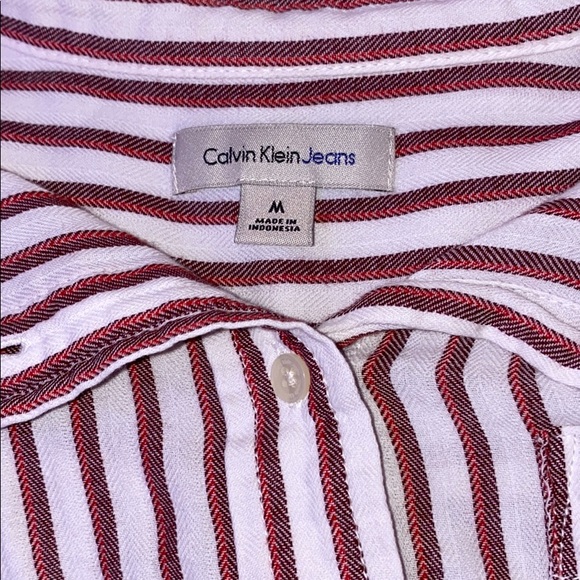 button up - Picture 2 of 2